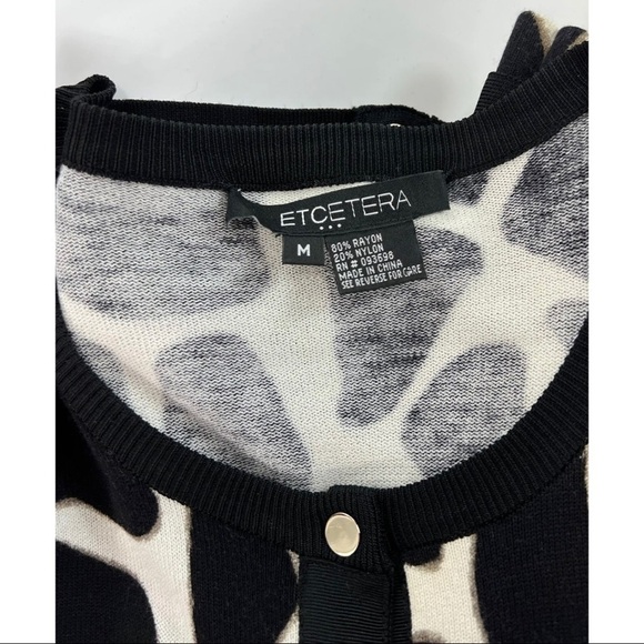 Etcetera Sz M Women Black Giraffe Print Cardigan Sweater Gold Button Color Block - Picture 8 of 8